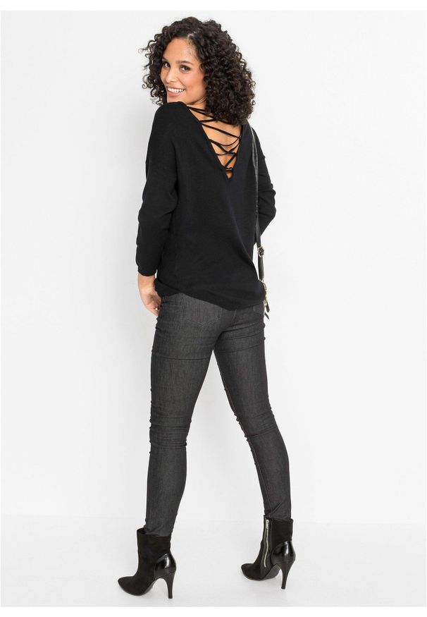 bonprix - Cienki sweter z mieszanki wiskozy. Typ kołnierza: dekolt w serek. Kolor: czarny. Materiał: wiskoza