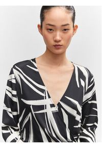 mango - Mango Kombinezon Delfina 57063804 Czarny Regular Fit. Kolor: czarny. Materiał: syntetyk #3