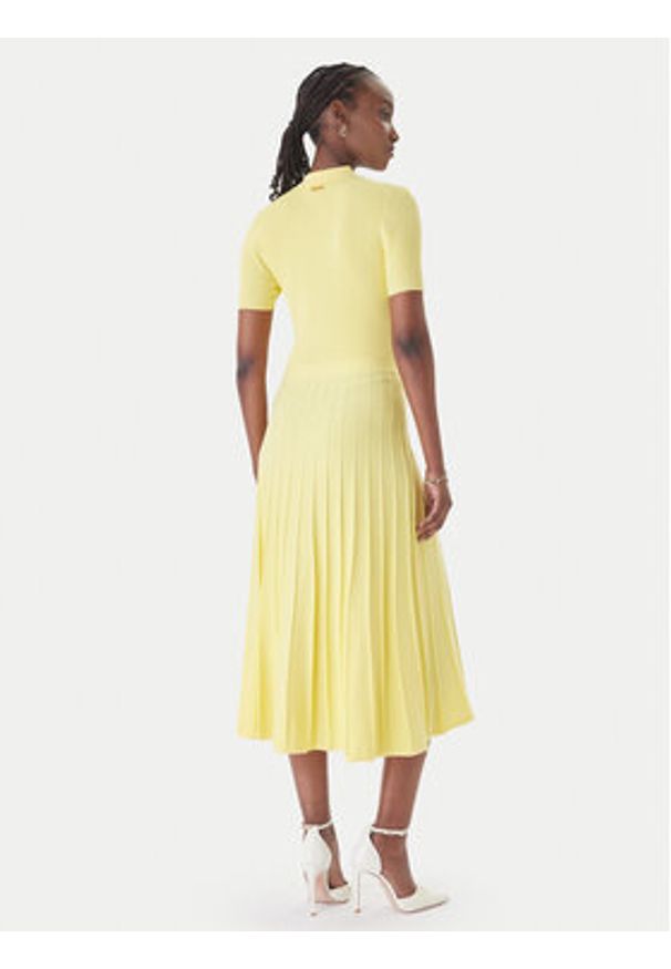 MICHAEL Michael Kors Sukienka dzianinowa MT5834F33D Żółty Regular Fit. Kolor: żółty. Materiał: wiskoza