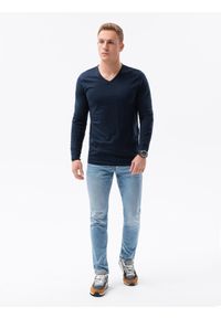 Ombre Clothing - Longsleeve męski bez nadruku L136 - granatowy - XXL. Typ kołnierza: dekolt w kształcie V. Kolor: niebieski. Materiał: bawełna. Długość rękawa: długi rękaw. Styl: klasyczny #3