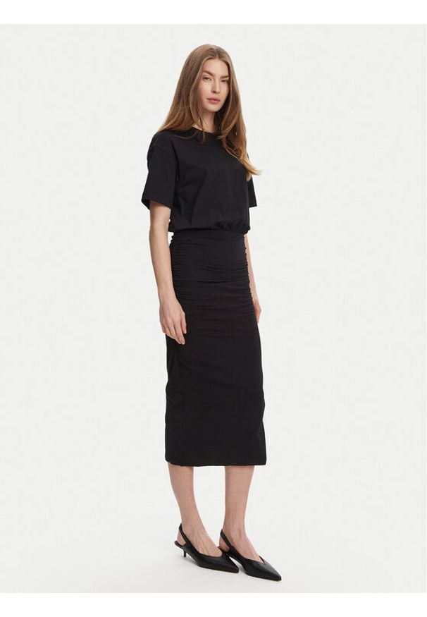 Marella Sukienka codzienna Ileana 2513621014 Czarny Slim Fit. Okazja: na co dzień. Kolor: czarny. Materiał: bawełna. Typ sukienki: proste. Styl: casual