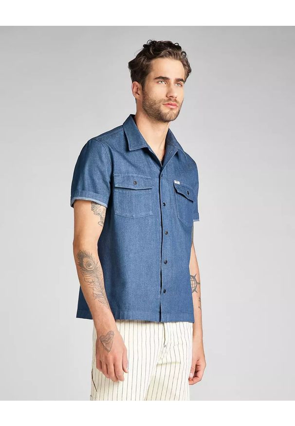 Lee - LEE SS SERVICE SHIRT MĘSKA KOSZULA JEANSOWA WASHED BLUE L93GMS36 112124160. Materiał: jeans