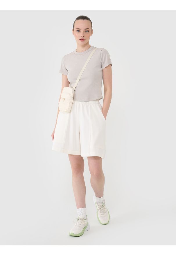 4f - 4F T-shirt slim z prążkowanej dzianiny damski - beżowy L. Okazja: na co dzień. Kolor: beżowy. Materiał: prążkowany, dzianina. Długość rękawa: krótki rękaw. Długość: krótkie. Wzór: prążki. Styl: casual, klasyczny, sportowy