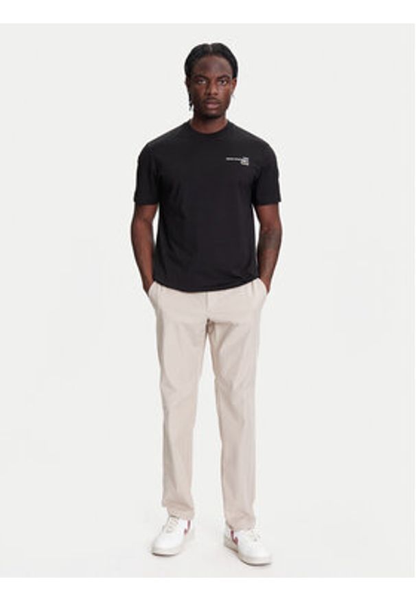 Lacoste T-Shirt TH9880 Czarny Classic Fit. Kolor: czarny. Materiał: bawełna
