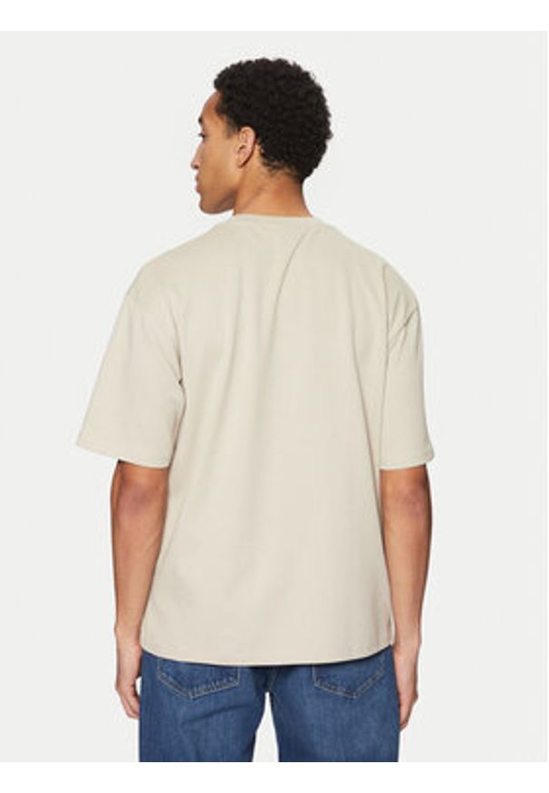 Only & Sons T-Shirt Caspian 22031940 Beżowy Authentic Fit. Kolor: beżowy. Materiał: bawełna