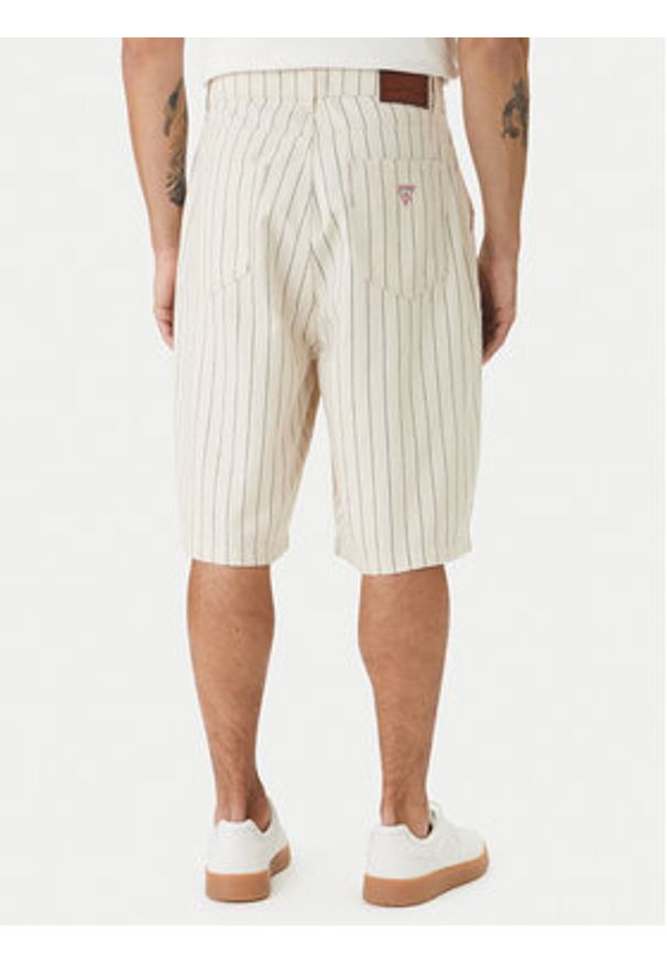 Guess Jeans Szorty jeansowe M6GD39 D7961 Beżowy Regular Fit. Kolor: beżowy. Materiał: bawełna