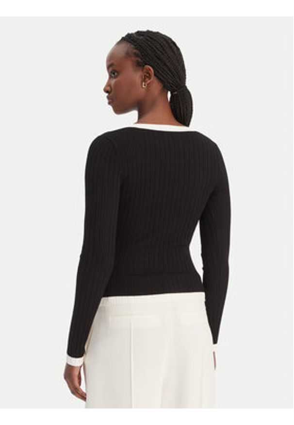 Guess Sweter W6RR26 Z3HP2 Czarny Classic Fit. Kolor: czarny. Materiał: syntetyk