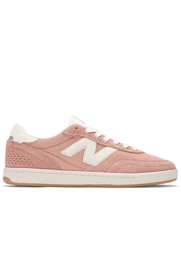 Buty męskie New Balance Numeric NM440JW2 - różowe. Kolor: różowy. Materiał: skóra, guma, zamsz, materiał, syntetyk. Szerokość cholewki: normalna. Sport: skateboard