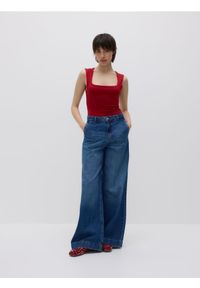 Reserved - Gładkie body - czerwony. Kolor: czerwony. Materiał: dzianina. Wzór: gładki #1