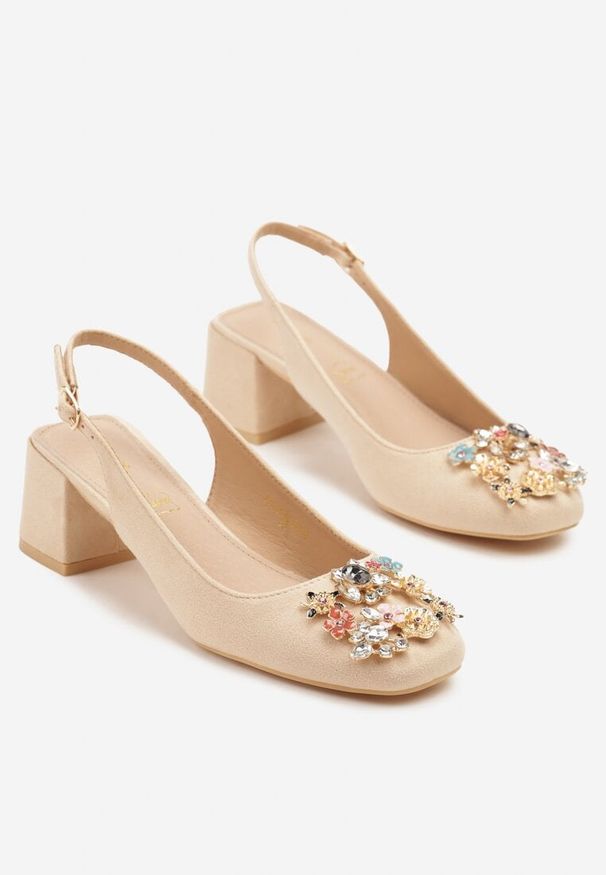 Renee - Beżowe Sandały Vices na Słupku Slingback ze Skórzaną Wkładką i Cyrkoniami Nimirune. Okazja: na co dzień. Zapięcie: sprzączka. Kolor: beżowy. Materiał: skóra. Wzór: aplikacja. Obcas: na słupku. Styl: casual. Wysokość obcasa: średni