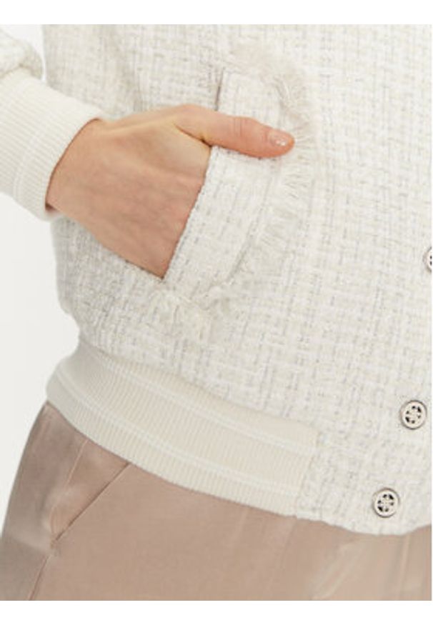 Guess Kurtka przejściowa W5RL10 WGVH2 Écru Regular Fit. Materiał: syntetyk