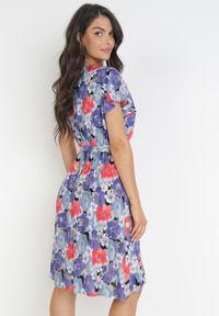 Born2be - Niebiesko-Czerwona Rozkloszowana Sukienka z Metaliczną Nitką i Wiązanym Paskiem Noldan. Kolor: niebieski. Materiał: tkanina, materiał, wiskoza. Wzór: kwiaty #5