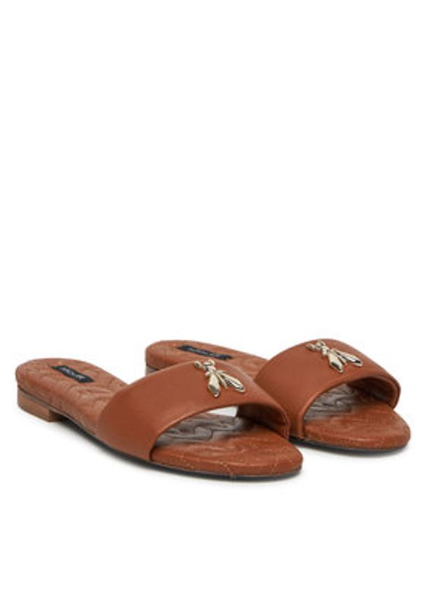 Patrizia Pepe Klapki 8X0078/L048 Brązowy. Kolor: brązowy. Materiał: skóra