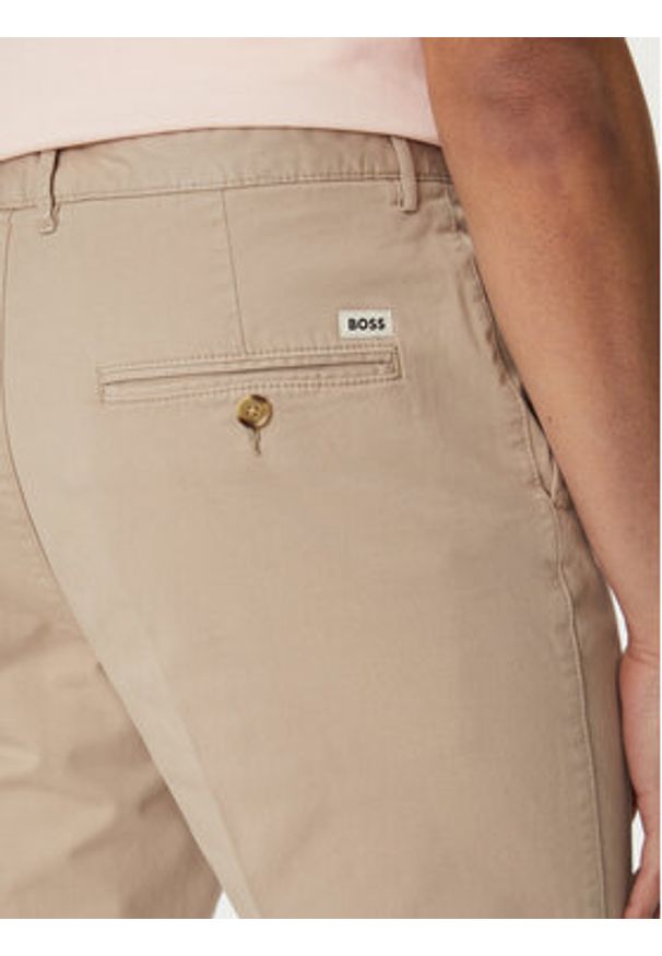 BOSS Szorty materiałowe 50487993 Beżowy Slim Fit. Kolor: beżowy. Materiał: bawełna