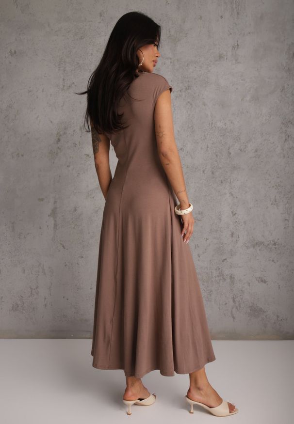 Renee - Brązowa Sukienka z Bawełny o Rozkloszowanym Kroju z Dzianiny Portulaca. Okazja: na co dzień. Kolor: brązowy. Materiał: bawełna, dzianina. Typ sukienki: proste, rozkloszowane. Styl: casual