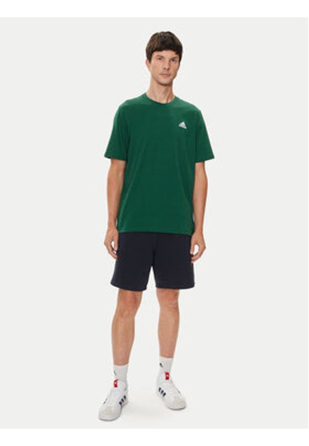 Adidas - adidas T-Shirt Essentials Single Jersey Embroidered Small Logo IJ6111 Zielony Regular Fit. Kolor: zielony. Materiał: bawełna