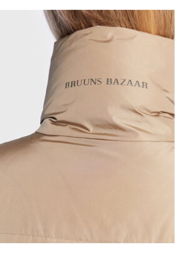 Bruuns Bazaar Płaszcz zimowy Lucky BBW2528 Beżowy Regular Fit. Kolor: beżowy. Materiał: syntetyk. Sezon: zima