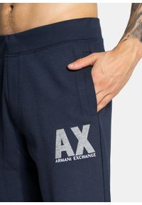 Spodnie dresowe męskie Armani Exchange (6KZPFG ZJ5UZ 1510). Kolor: niebieski. Materiał: dresówka. Sport: turystyka piesza #3