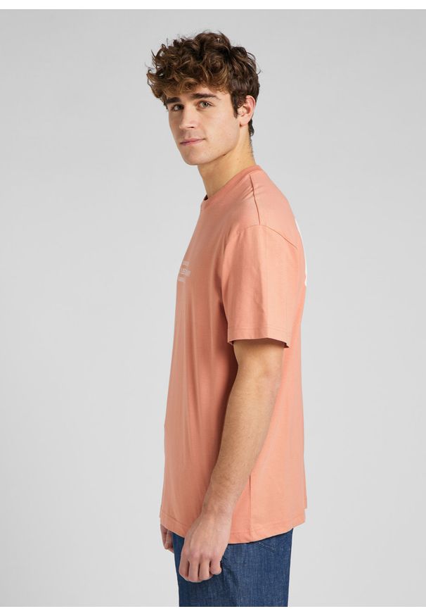 Lee - LEE LOGO LOOSE TEE MĘSKI T-SHIRT KOSZULKA RUST L65FFQUK 112145350