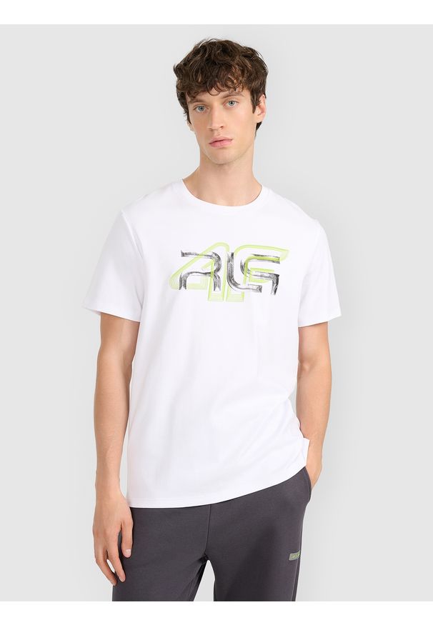 4f - 4F T-shirt regular z nadrukiem męski 4F x Robert Lewandowski - biały XL. Okazja: na co dzień. Kolor: biały. Materiał: materiał, bawełna. Wzór: nadruk. Styl: sportowy, casual