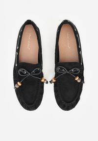 Renee - Czarne Mokasyny Ozdobione Kokardą Koralikami i Przeszyciami Clanrunner. Kolor: czarny. Materiał: jeans. Wzór: aplikacja. Styl: elegancki #9