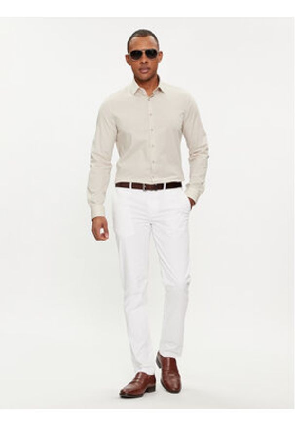 Calvin Klein Koszula K10K108229 Beżowy Slim Fit. Kolor: beżowy. Materiał: bawełna