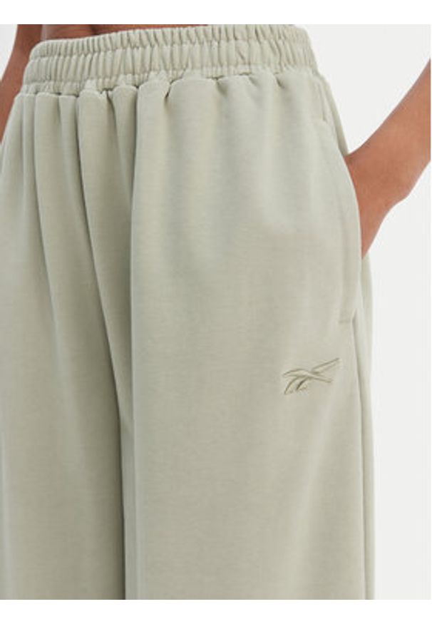 Reebok Spodnie dresowe Reebok x Ewa Chodakowska RK25624CCW Zielony Wide Leg. Kolor: zielony. Materiał: syntetyk, bawełna