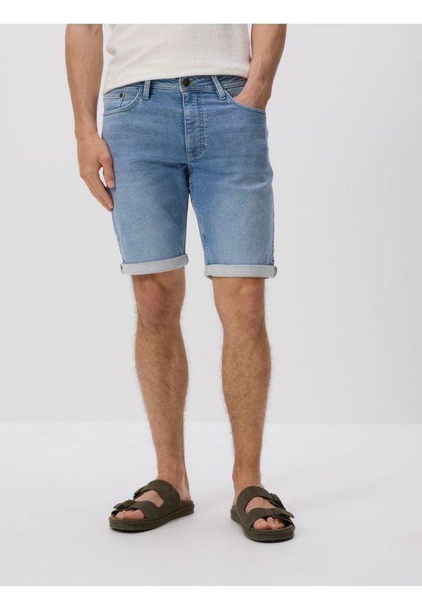 Reserved - Szorty slim fit z zakładkami - niebieski. Kolor: niebieski. Materiał: denim