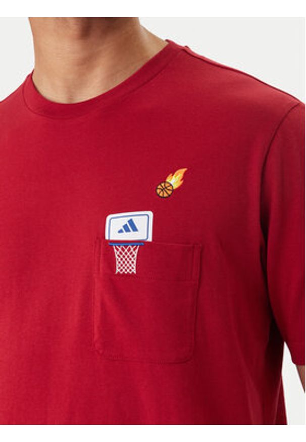 Adidas - adidas T-Shirt Mini Embroidery Basketball Graphic KB2525 Czerwony Regular Fit. Kolor: czerwony. Materiał: bawełna