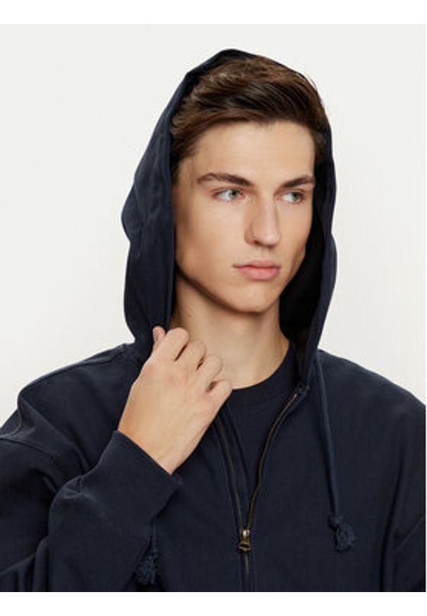 Champion Bluza S03743 Granatowy Regular Fit. Kolor: niebieski. Materiał: bawełna