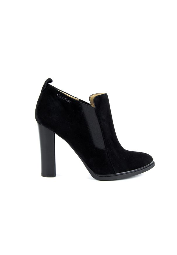 Botki Calvin Klein Jalene Black, Czarny, Skóra naturalna - 40. Kolor: czarny. Materiał: skóra. Szerokość cholewki: normalna. Wzór: geometria, aplikacja. Obcas: na obcasie. Styl: klasyczny. Wysokość obcasa: średni