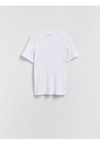 Reserved - T-shirt slim fit - biały. Kolor: biały. Materiał: bawełna, dzianina