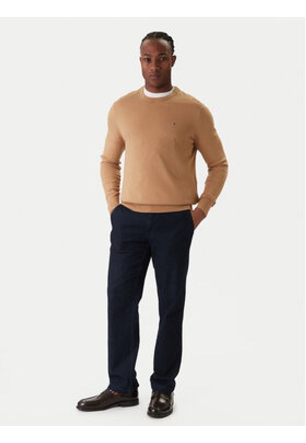 TOMMY HILFIGER - Tommy Hilfiger Sweter MW0MW28046 Beżowy Regular Fit. Kolor: beżowy. Materiał: bawełna