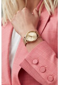 Timex zegarek TW2U05400 Essential Originals. Kolor: złoty. Materiał: materiał #2
