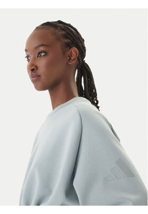 Adidas - adidas Bluza Soft Lux KA7015 Zielony Loose Fit. Kolor: zielony. Materiał: syntetyk