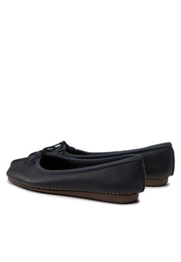 Clarks Baleriny Freckle Ice 203529324 Granatowy. Kolor: niebieski. Materiał: skóra
