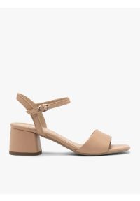 Ryłko - Beżowe sandały na masywnym klocku. Kolor: beżowy. Materiał: skóra. Obcas: na obcasie. Styl: street. Wysokość obcasa: niski #1
