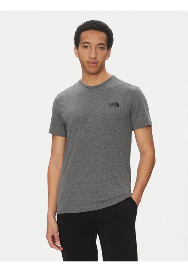 The North Face T-Shirt Simple Dome Tee NF0A2TX5 Szary Regular Fit. Kolor: szary. Materiał: syntetyk