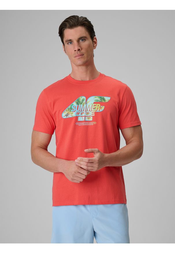 4f - 4F T-shirt regular z nadrukiem męski - koralowy M. Okazja: na co dzień. Kolor: różowy. Materiał: materiał, bawełna. Długość: długie. Wzór: nadruk. Sezon: lato. Styl: klasyczny, casual