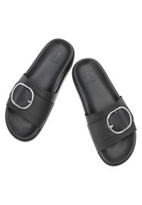 Czarne Klapki Rieker Skórzane Obuwie Damskie. Okazja: na co dzień. Kolor: czarny. Materiał: skóra. Styl: casual, elegancki #5