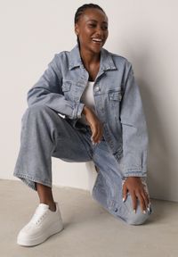 Born2be - Niebieskie Jeansy z Bawełny z Wiskozą o Kroju Ballloon z Wysokim Stanem i Dziurami Mon. Okazja: na co dzień. Stan: podwyższony. Kolor: niebieski. Styl: casual #7