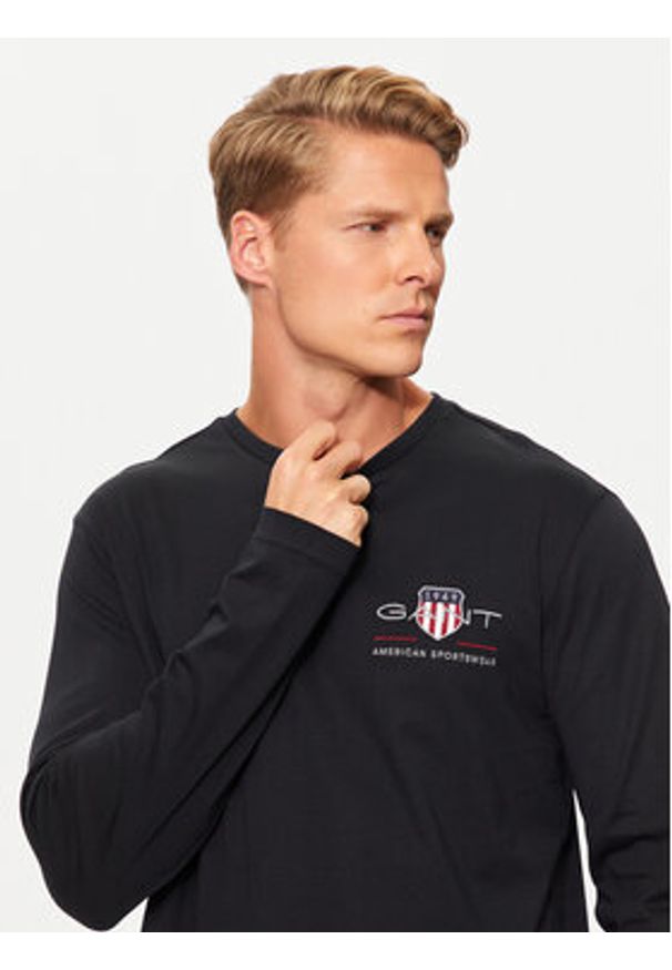 GANT - Gant Longsleeve Archive Shield 2004058 Czarny Regular Fit. Kolor: czarny. Materiał: bawełna. Długość rękawa: długi rękaw