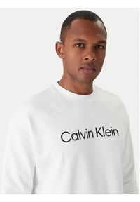 Calvin Klein Bluza Hero Logo K10K112956 Biały Comfort Fit. Kolor: biały. Materiał: bawełna #5
