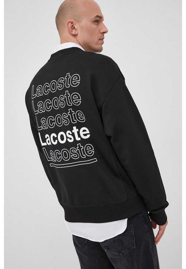 Lacoste Bluza bawełniana męska kolor czarny z nadrukiem. Okazja: na co dzień. Kolor: czarny. Materiał: bawełna. Wzór: nadruk. Styl: casual