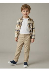 Sinsay - Spodnie typu chinos z elastycznym pasem - beżowy. Kolor: beżowy #1