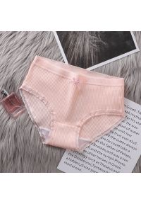 Intica - Majtki prążkowane o średnim stanie z miękkiego materiału Norina. Kolor: różowy. Materiał: materiał, prążkowany. Wzór: prążki #1