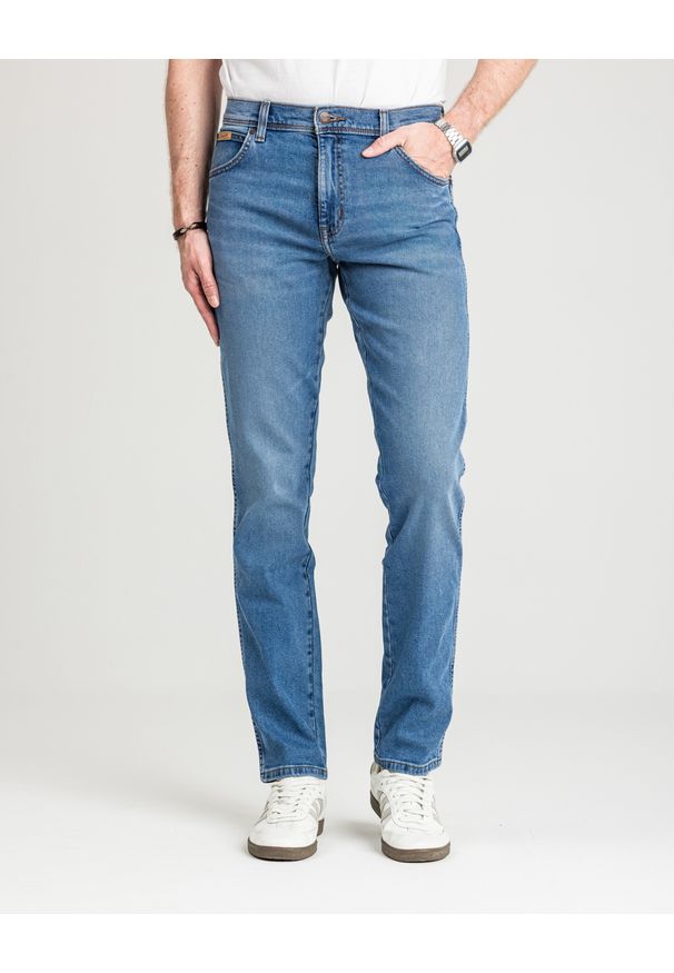 Wrangler - MESKIE SPODNIE WRANGLER TEXAS SLIM THE MARVERICK 112330696. Okazja: na co dzień. Styl: casual, klasyczny