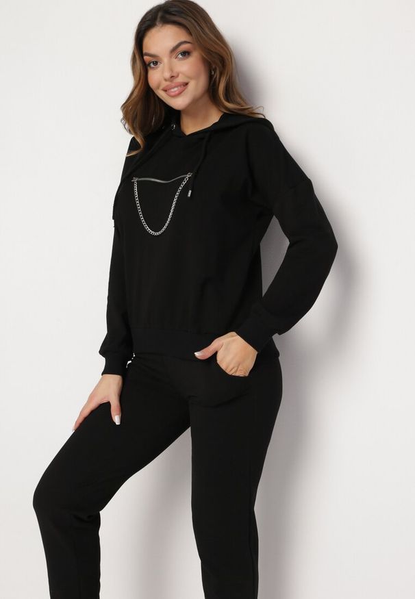 Born2be - Czarny Bawełniany Komplet Dresowy Luscio. Kolor: czarny. Materiał: dresówka, bawełna. Wzór: aplikacja