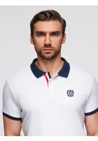 Ombre Clothing - Męska koszulka polo z kolorowymi akcentami – biała V2. Typ kołnierza: polo. Kolor: biały. Materiał: bawełna, dzianina. Wzór: kolorowy. Styl: klasyczny, sportowy, elegancki #3