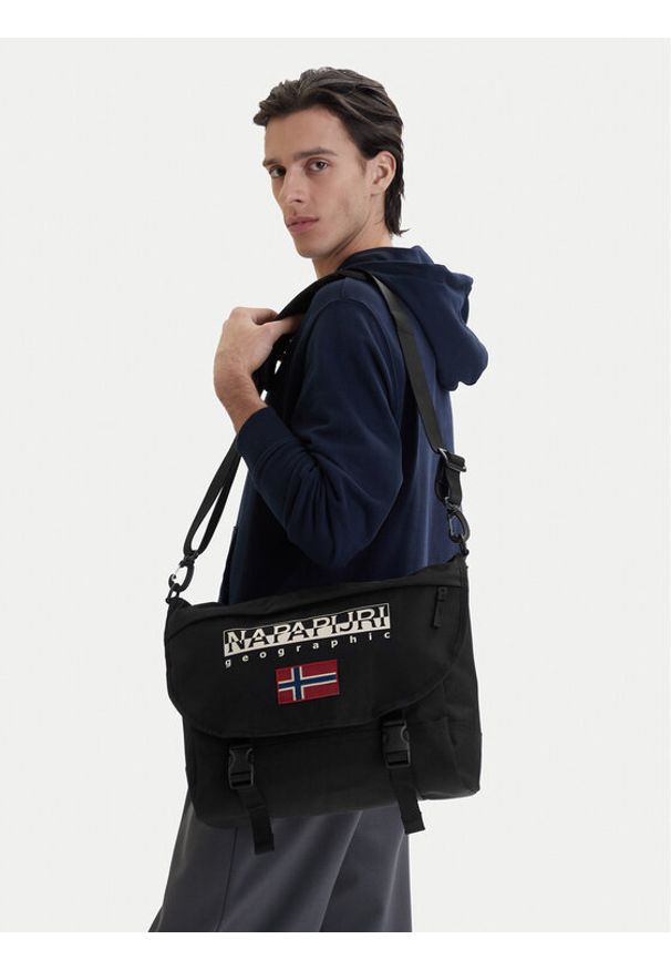 Napapijri Torebka H-Reflect MSGR NP0A4G489411 Czarny. Kolor: czarny. Materiał: materiał